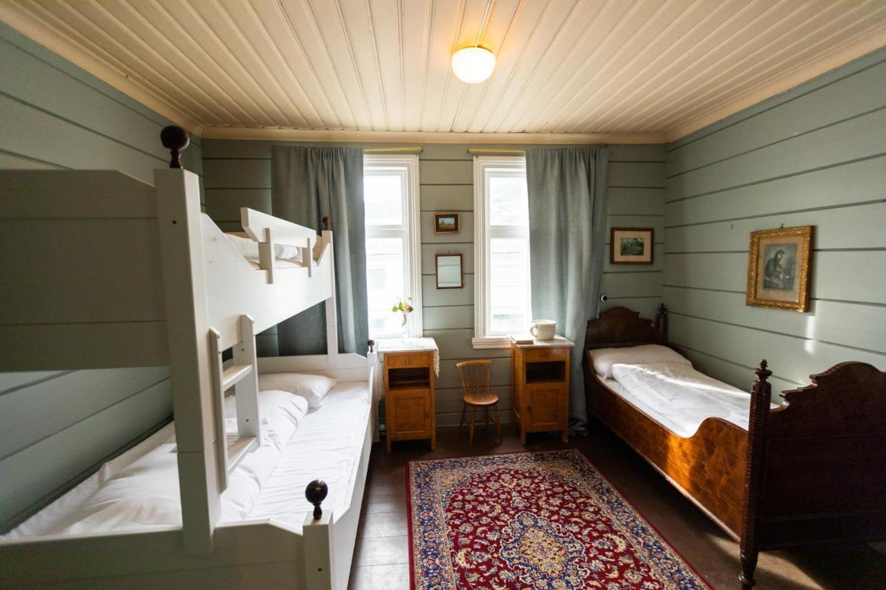 Lodgen Stryn Bagian luar foto